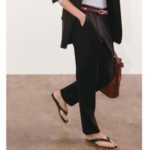 EVERLANE The Dream Pull-On Pant in Black